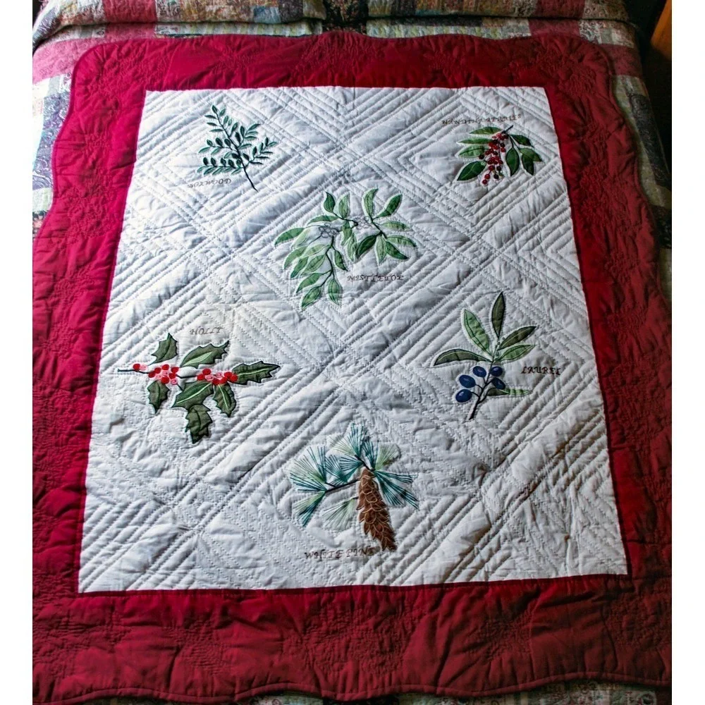 A Gorgeous Embroidered Christmas Evergreens Quilt with Mistletoe and Holly 60x50